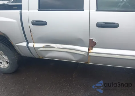 2005 Dodge Dakota Slt z USA, uszkodzony, nr VIN 1D7HW48N65S295857